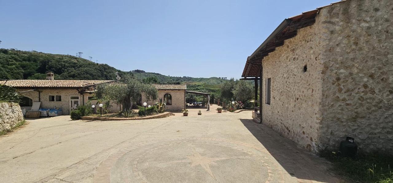 Borgo Carida - Green Family Holidays Zaccanopoli Bagian luar foto